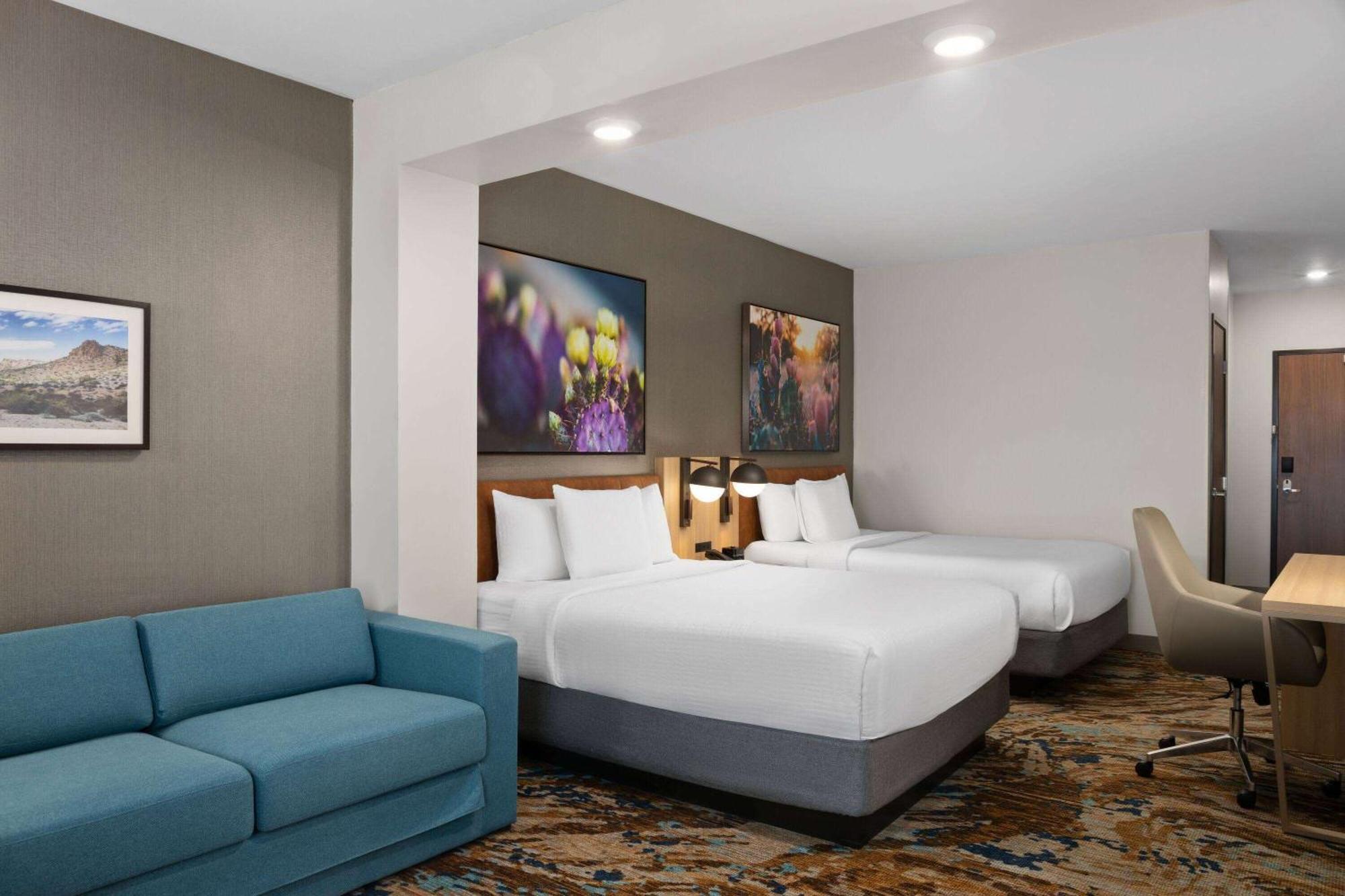 La Quinta Inn & Suites By Wyndham يوما المظهر الخارجي الصورة